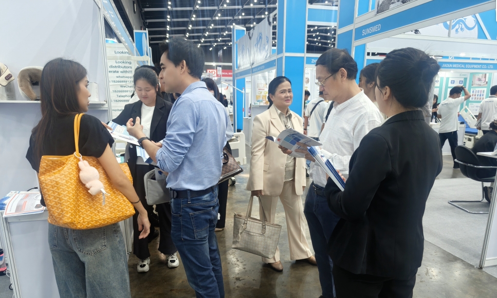 名泰医疗亮相第11届泰国国际医疗展，掀起居家康养“中国潮